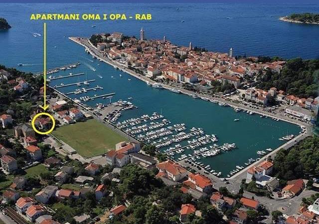 Apartaments Oma & Opa Banjol Exterior photo